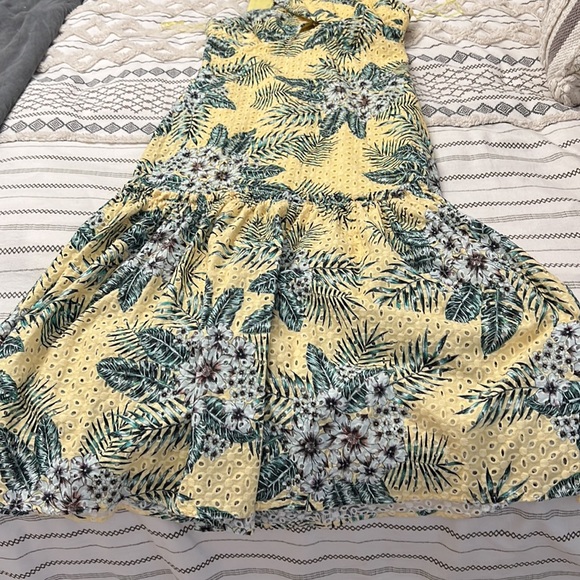 NEW BBDakota Yellow Floral Midi Dress - Picture 10 of 11
